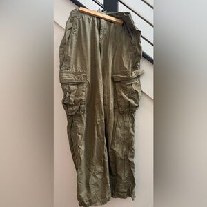 Women’s Olive Cargo Pants